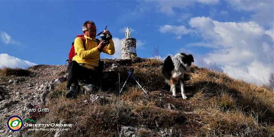 48 Il fotografo in azione....jpg